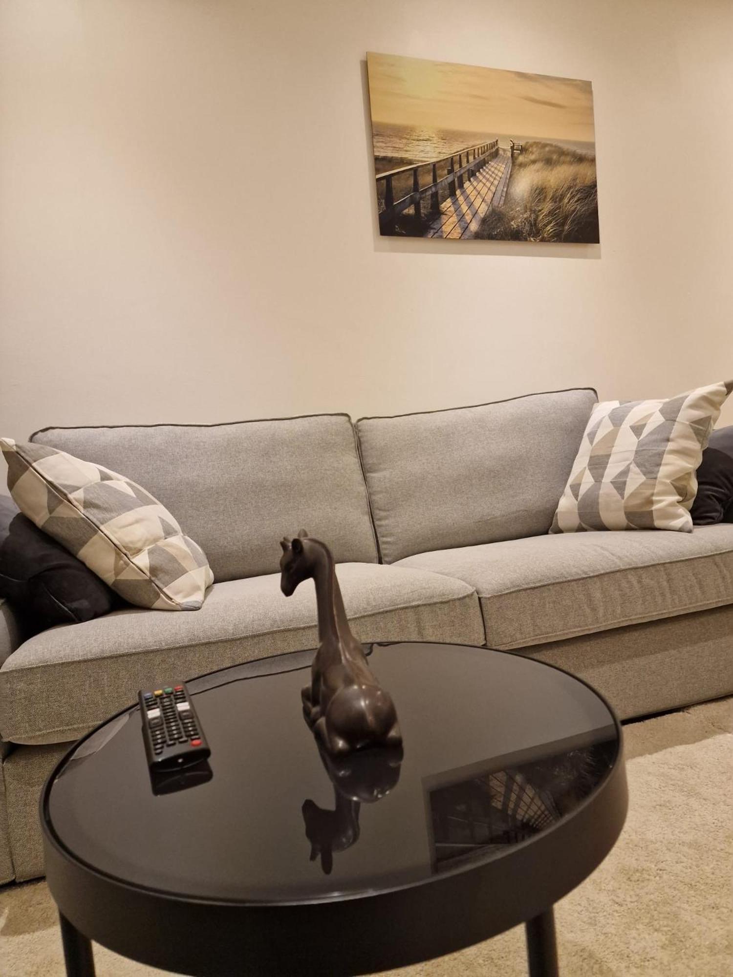 Noah Longstay Apartment Västerås Dış mekan fotoğraf