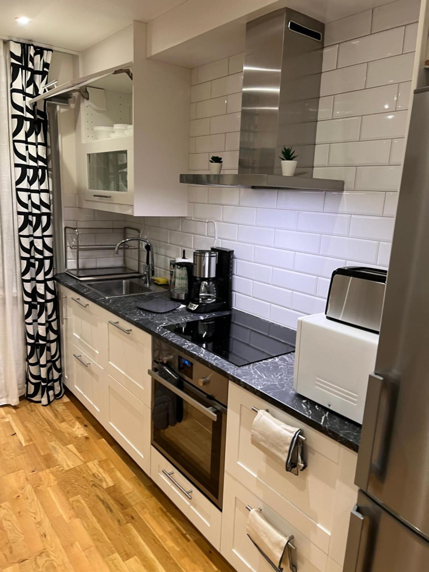 Noah Longstay Apartment Västerås Dış mekan fotoğraf